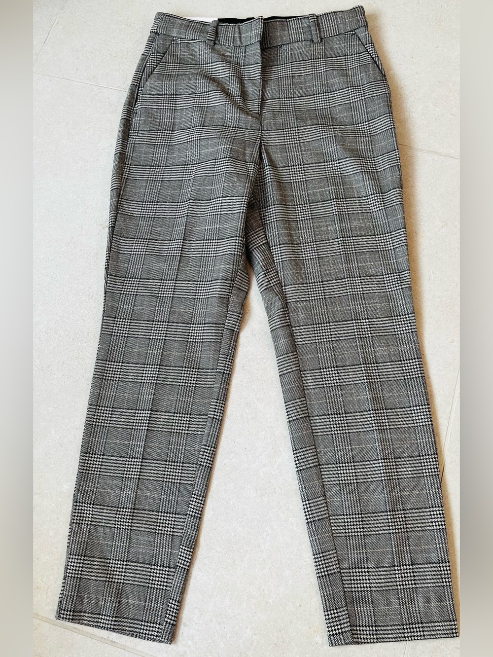 H&M Black and Beige Plaid Women's Trousers